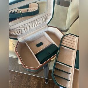 Genuine leather jewelry box